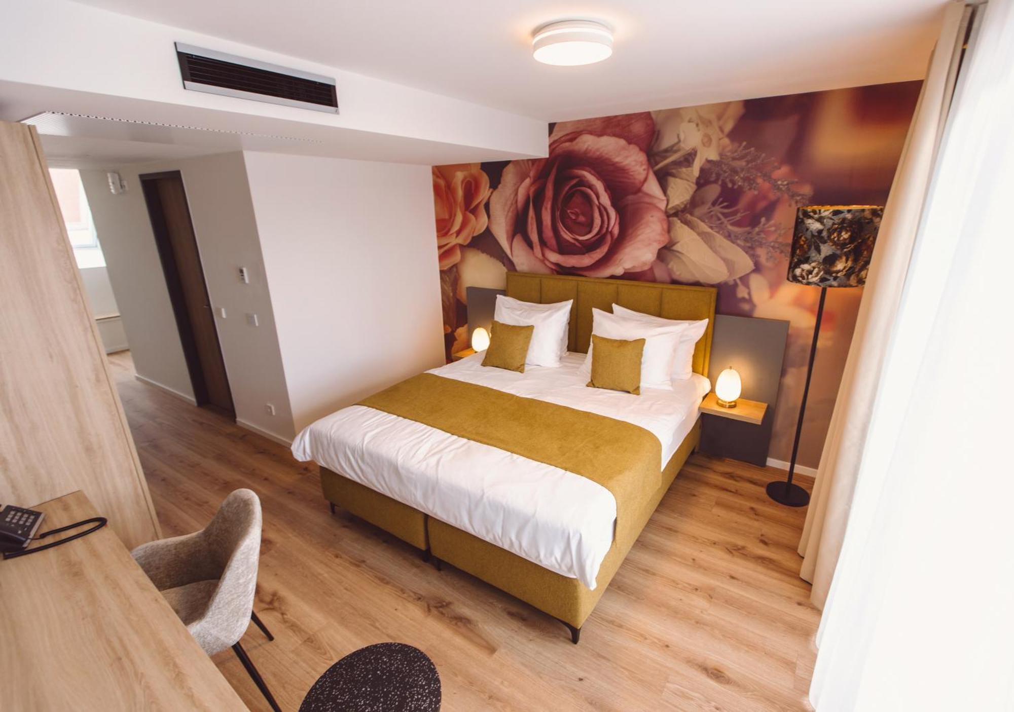 פרייבורג Hotel Am Rathaus מראה חיצוני תמונה