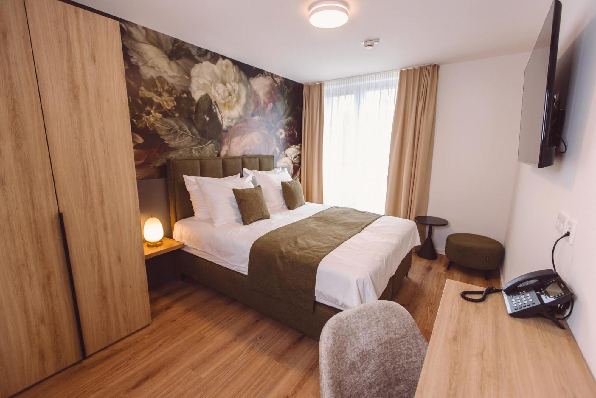 פרייבורג Hotel Am Rathaus מראה חיצוני תמונה