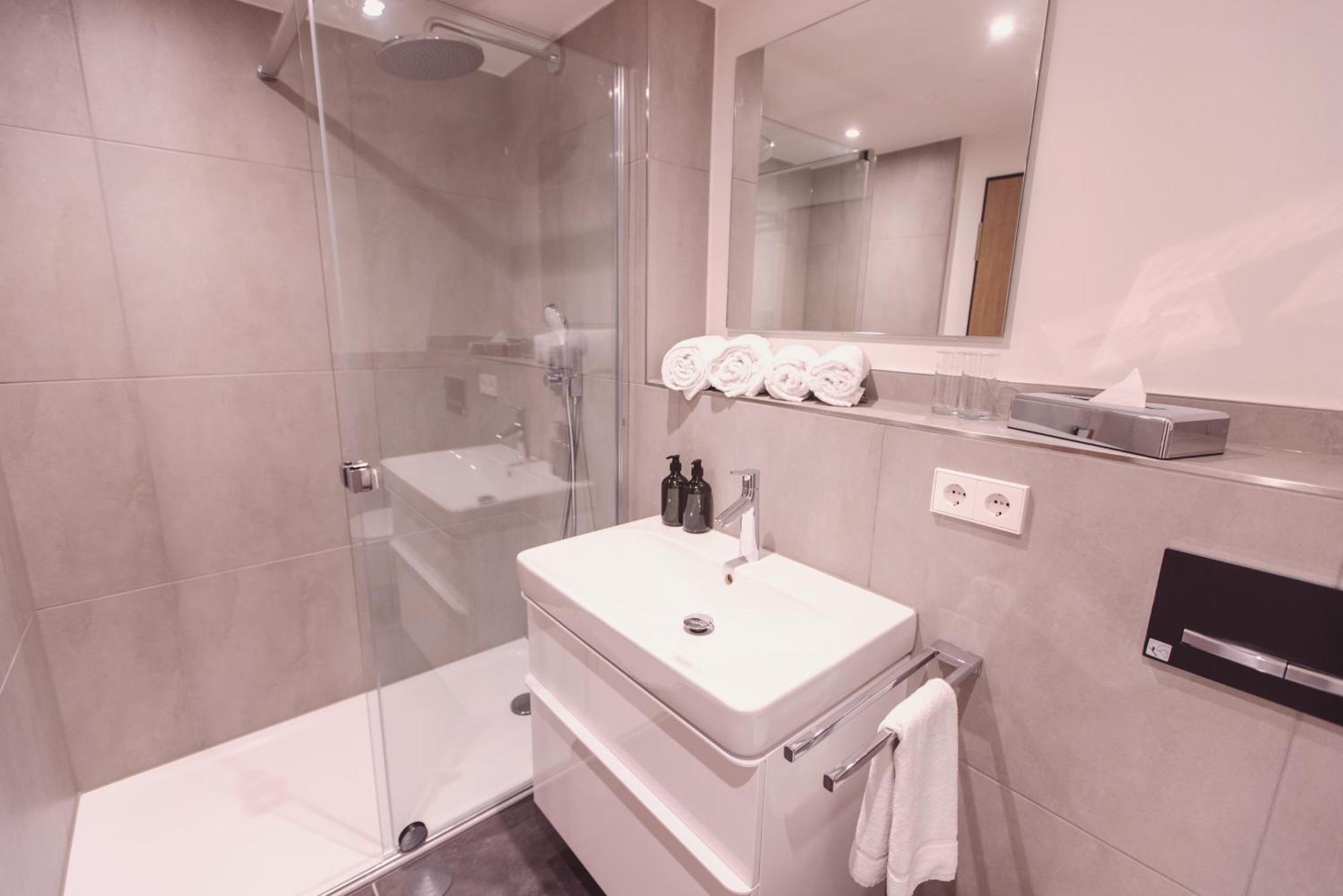 פרייבורג Hotel Am Rathaus מראה חיצוני תמונה